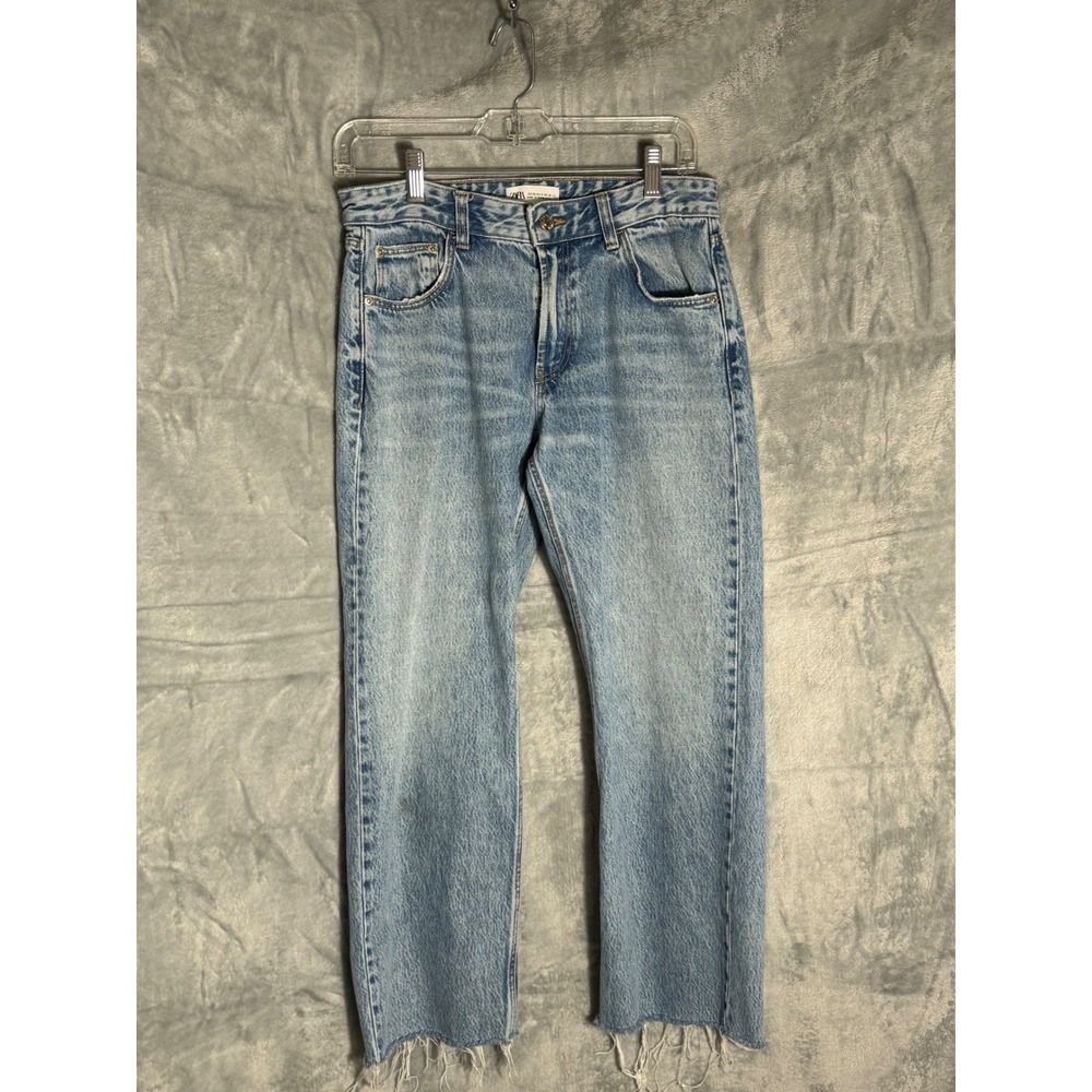 Zara Womens High Waisted Straight Leg Jeans Light Wash Raw Hem Size 4 26